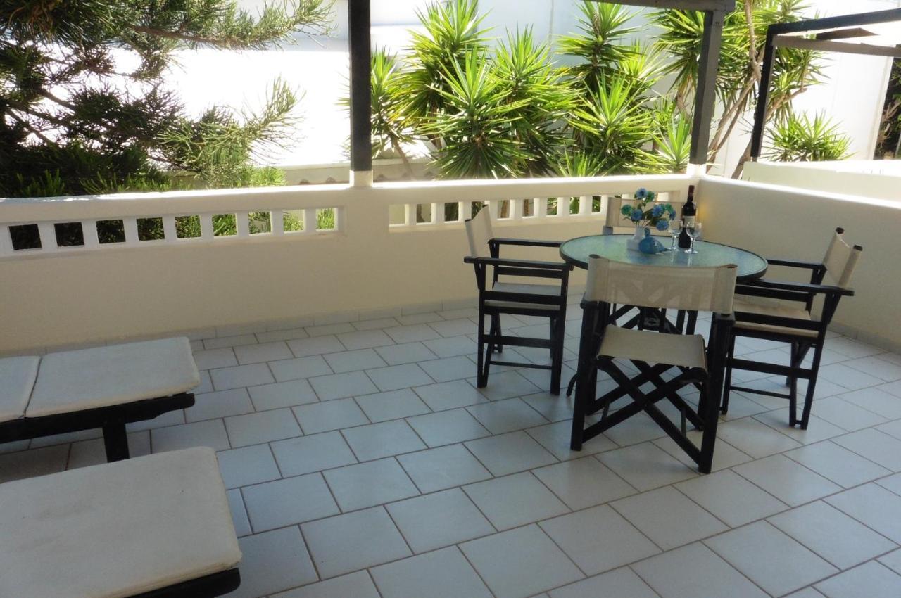 Julies Apartments Kokkini Hani Bagian luar foto