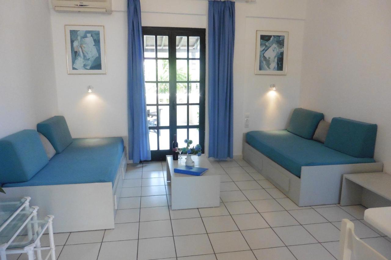 Julies Apartments Kokkini Hani Bagian luar foto