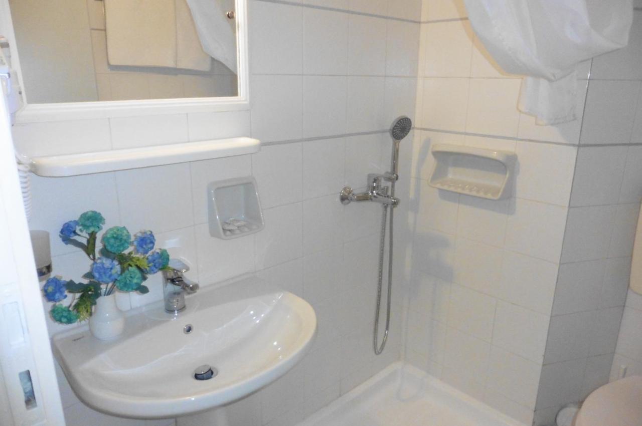 Julies Apartments Kokkini Hani Bagian luar foto