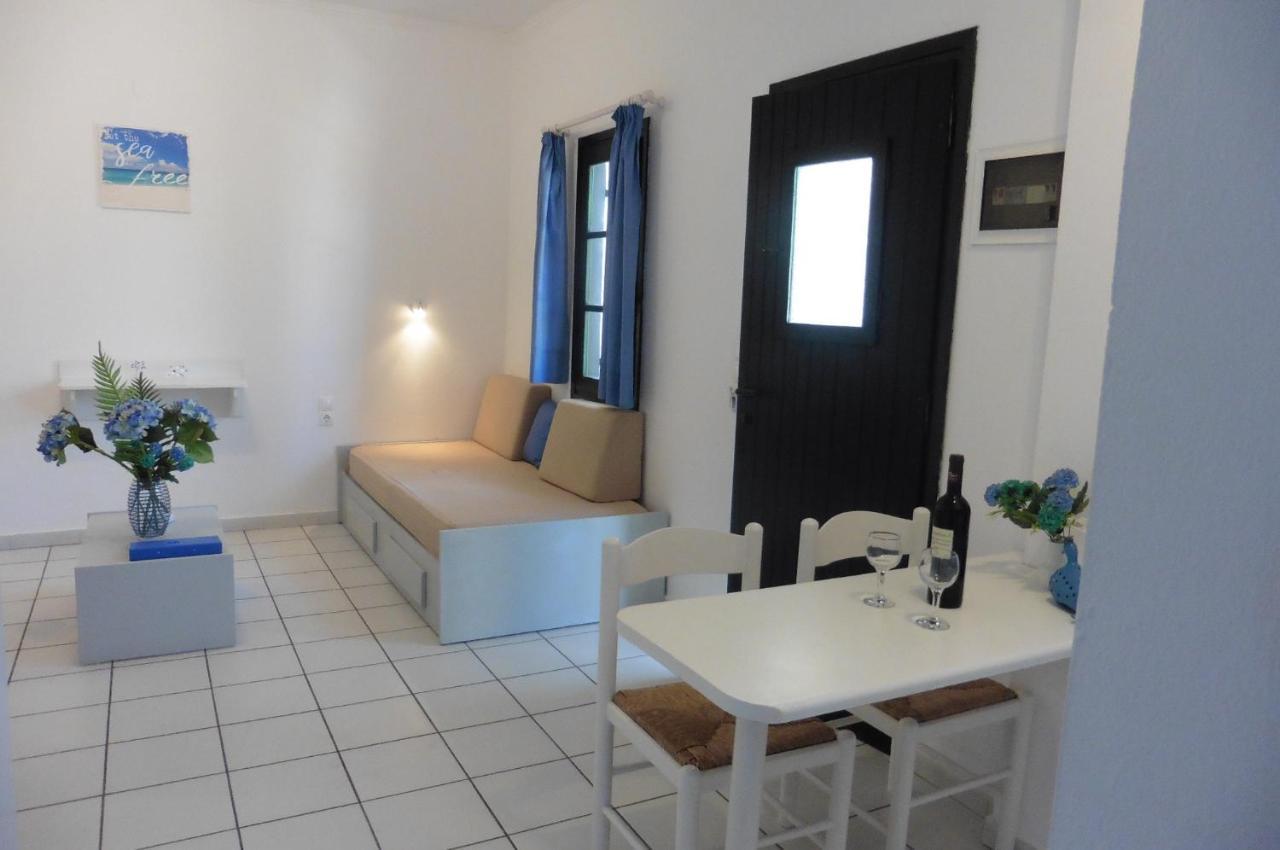 Julies Apartments Kokkini Hani Bagian luar foto