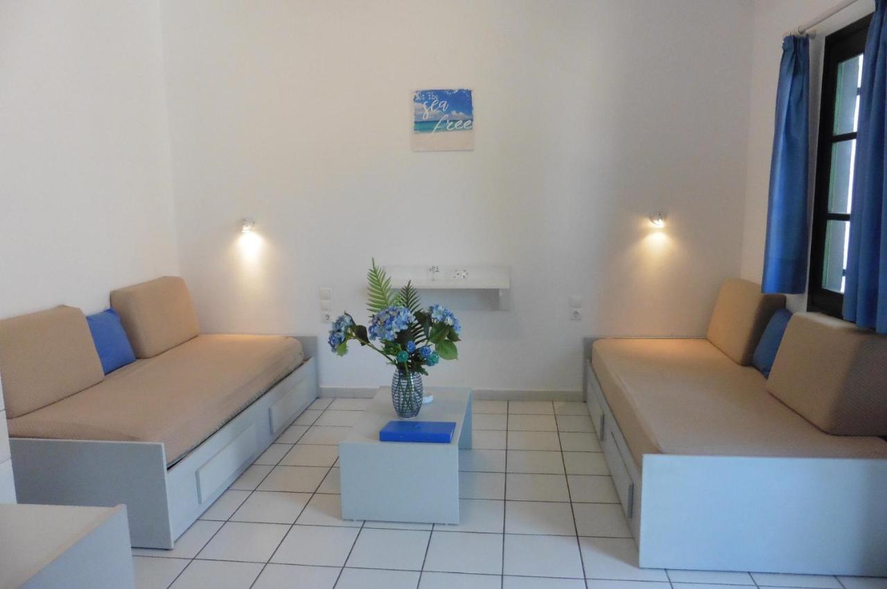 Julies Apartments Kokkini Hani Bagian luar foto